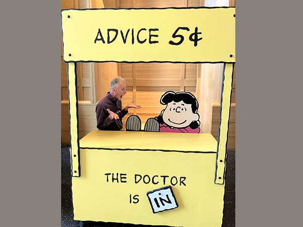 Getting advice from Lucy at the Minnesota History Museum's Charles Schulz exhibit.